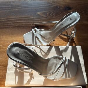 Size 8 Billini Nude heel